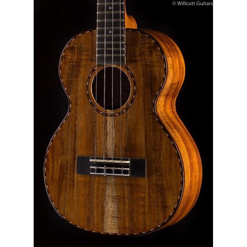 Kamaka Tenor Deluxe HF-3D Ukulele (785)