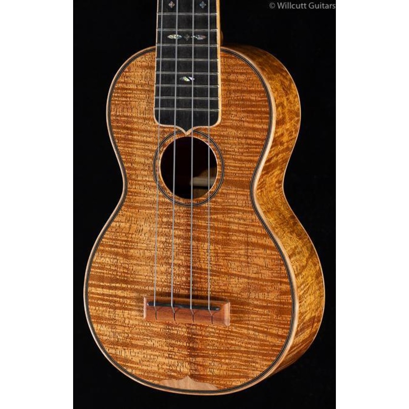 Martin Custom Shop Soprano Uke Flamed Koa (763)