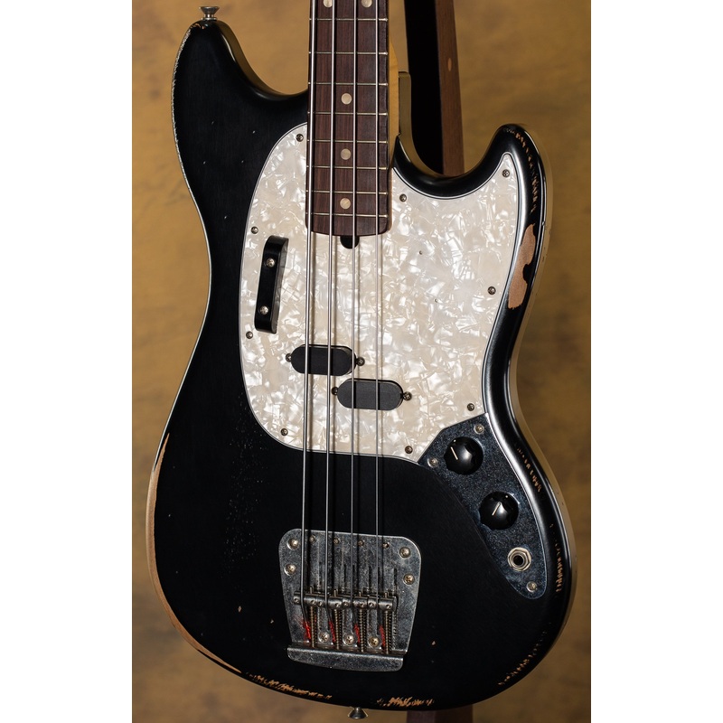 2021 Fender JMJ Road Worn Mustang Bass Black