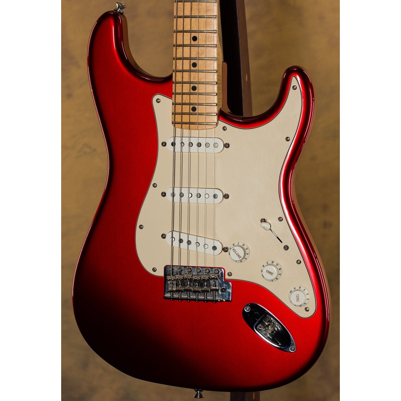 2009 Fender American Special Stratocaster Candy Apple Red Maple